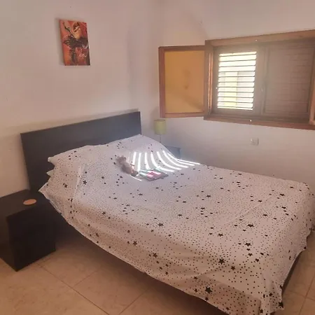 Casa Casey Juncos Ii * San Bartolome de Tirajana (Gran Canaria)
