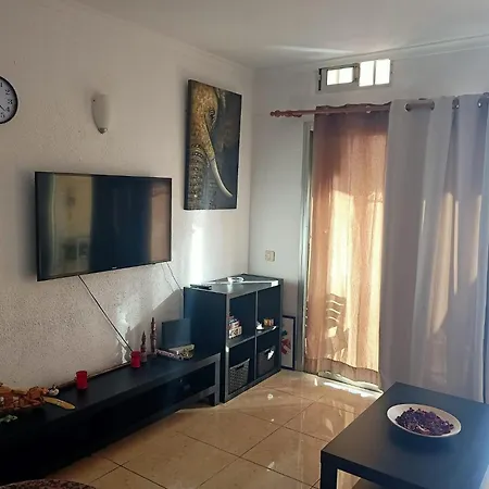 Casa Casey Juncos Ii Apartment